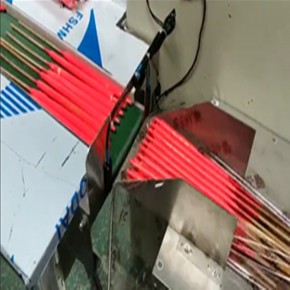 红白蜡烛包装机