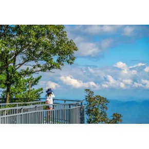 麻城龟峰山户外拓展,龟峰山团建旅游活动,龟峰山拓展团建,麻城龟峰山户外拓展团建基地