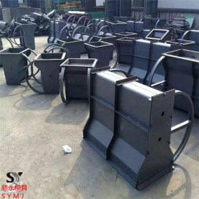 翻转混凝土隔离墩模具成型方式