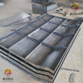山东青岛水泥桥梁遮板钢模具 源茂预制混凝土防撞护栏模具定制