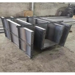 钢模板定制生产厂家 引水渠钢模板租售定制 中泰异型模具生产厂家