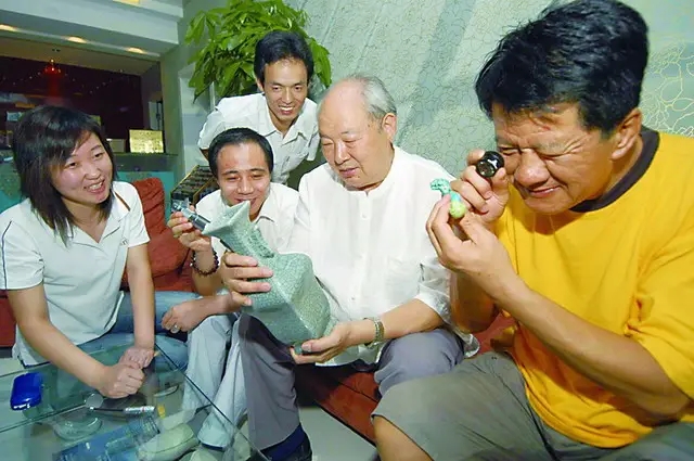 華山論鑒古董鑒寶怎么報名海選網上報名方式-在線聯系