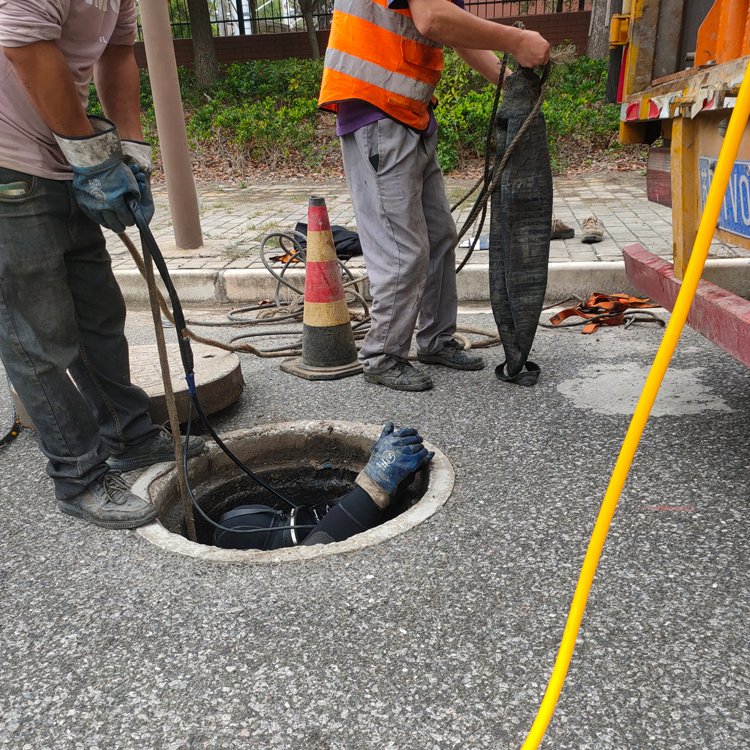 承接杭州西湖区雨水管道清淤 抽污水泥浆（案例）