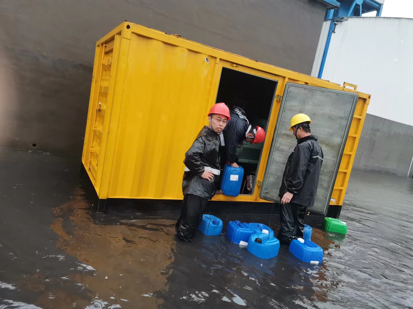 镇海柴油发电机出租 镇海低噪音发电车出租 24小时服务