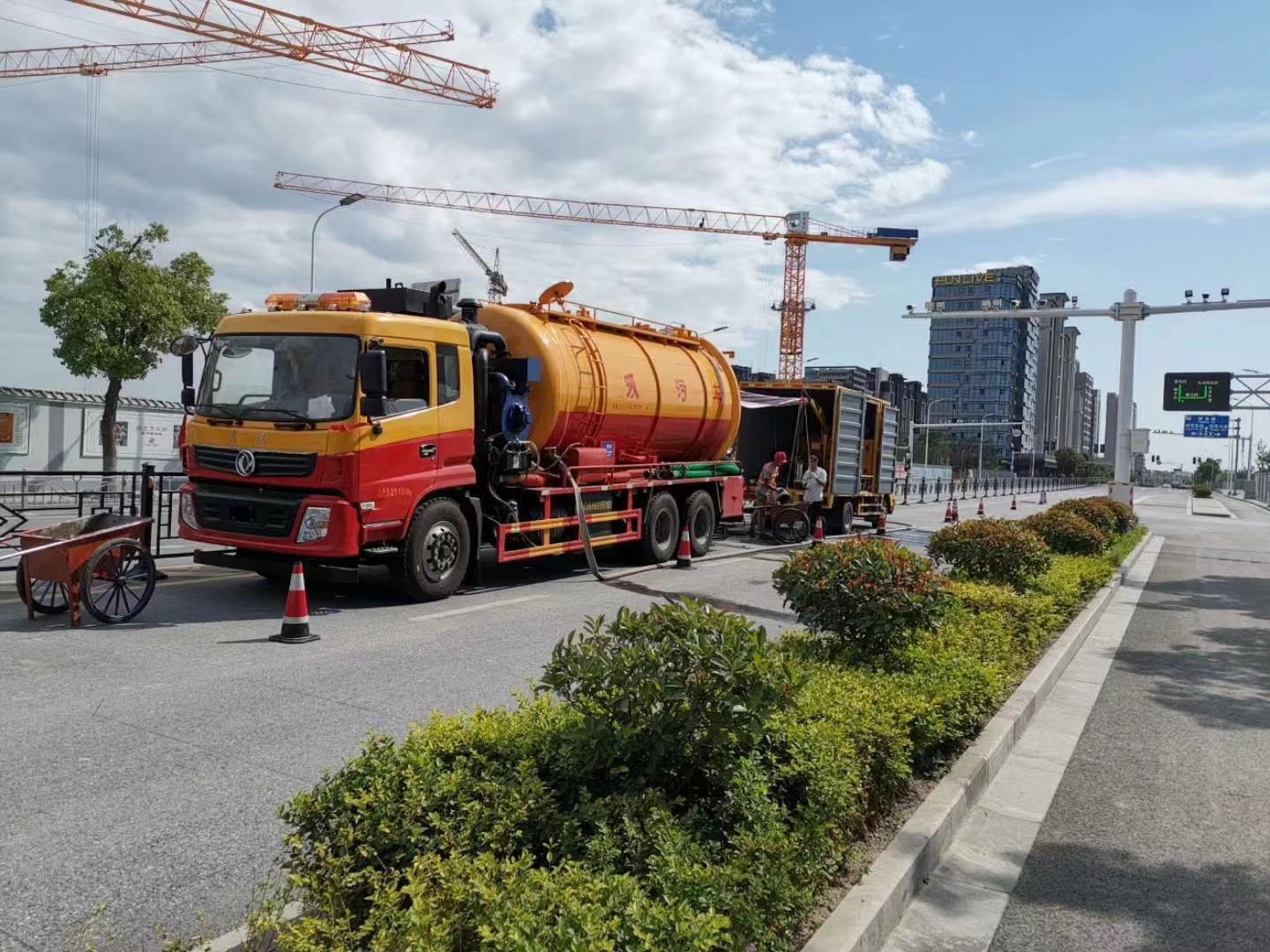 承接杭州拱墅区河道清淤鱼塘清淤 市政管道清淤公司电话