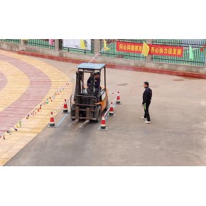 叉车证复审去哪里报名,考叉车证,叉车证怎么复审